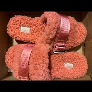 NIB UGG w/ fluffita slip ons